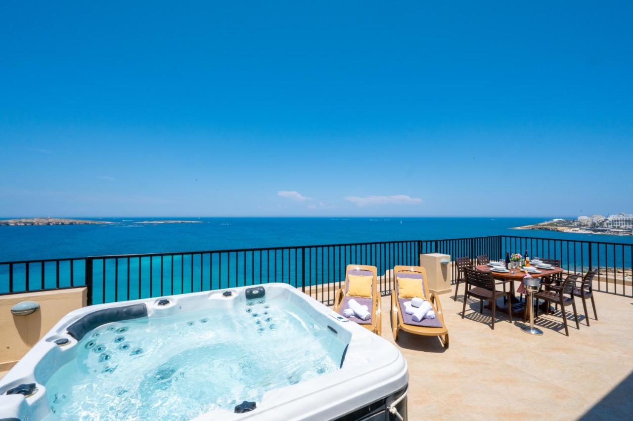 Islet Promenade Seafront Penthouse With Breathtaking Seaviews And Private Hot Tub On The Large Terrace By Getawaysmalta Apartament *