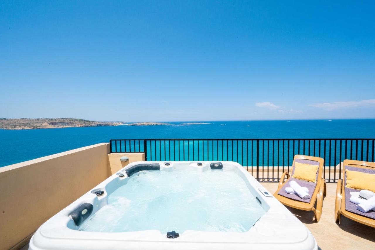 Apartament Islet Promenade Seafront Penthouse With Breathtaking Seaviews And Private Hot Tub On The Large Terrace By Getawaysmalta St. Paul's Bay