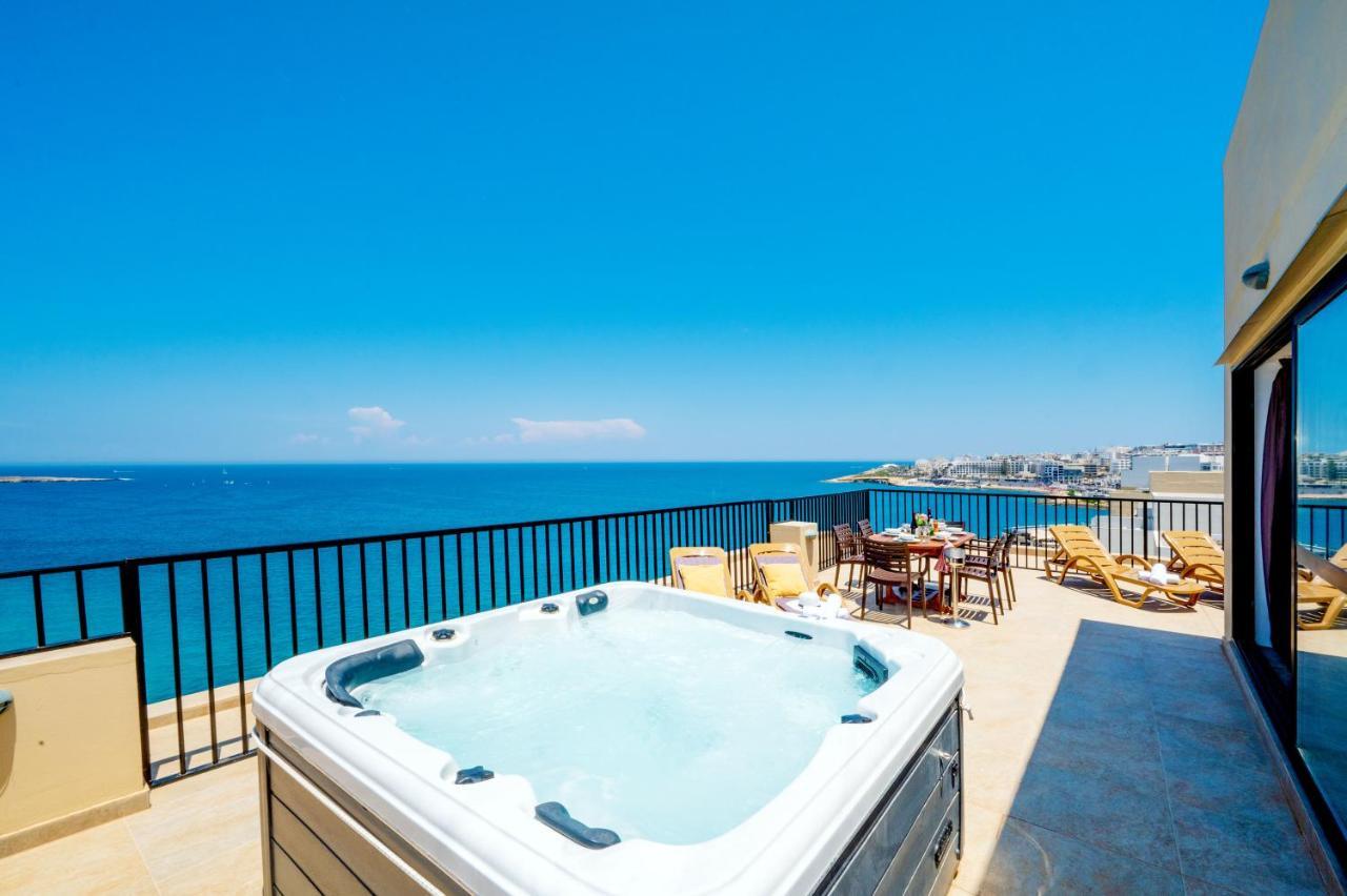 Islet Promenade Seafront Penthouse With Breathtaking Seaviews And Private Hot Tub On The Large Terrace By Getawaysmalta Apartament *