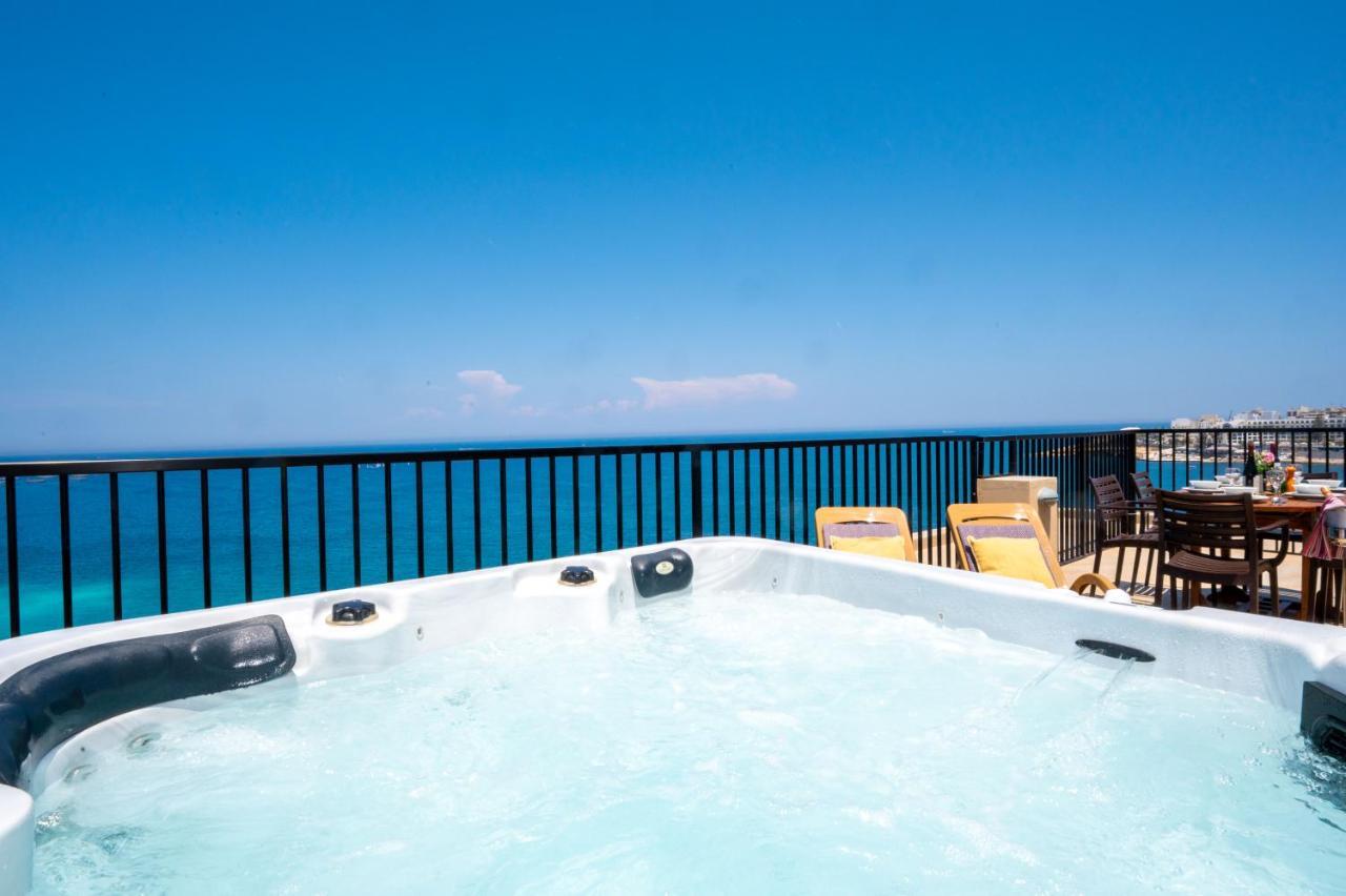 Apartament Islet Promenade Seafront Penthouse With Breathtaking Seaviews And Private Hot Tub On The Large Terrace By Getawaysmalta St. Paul's Bay