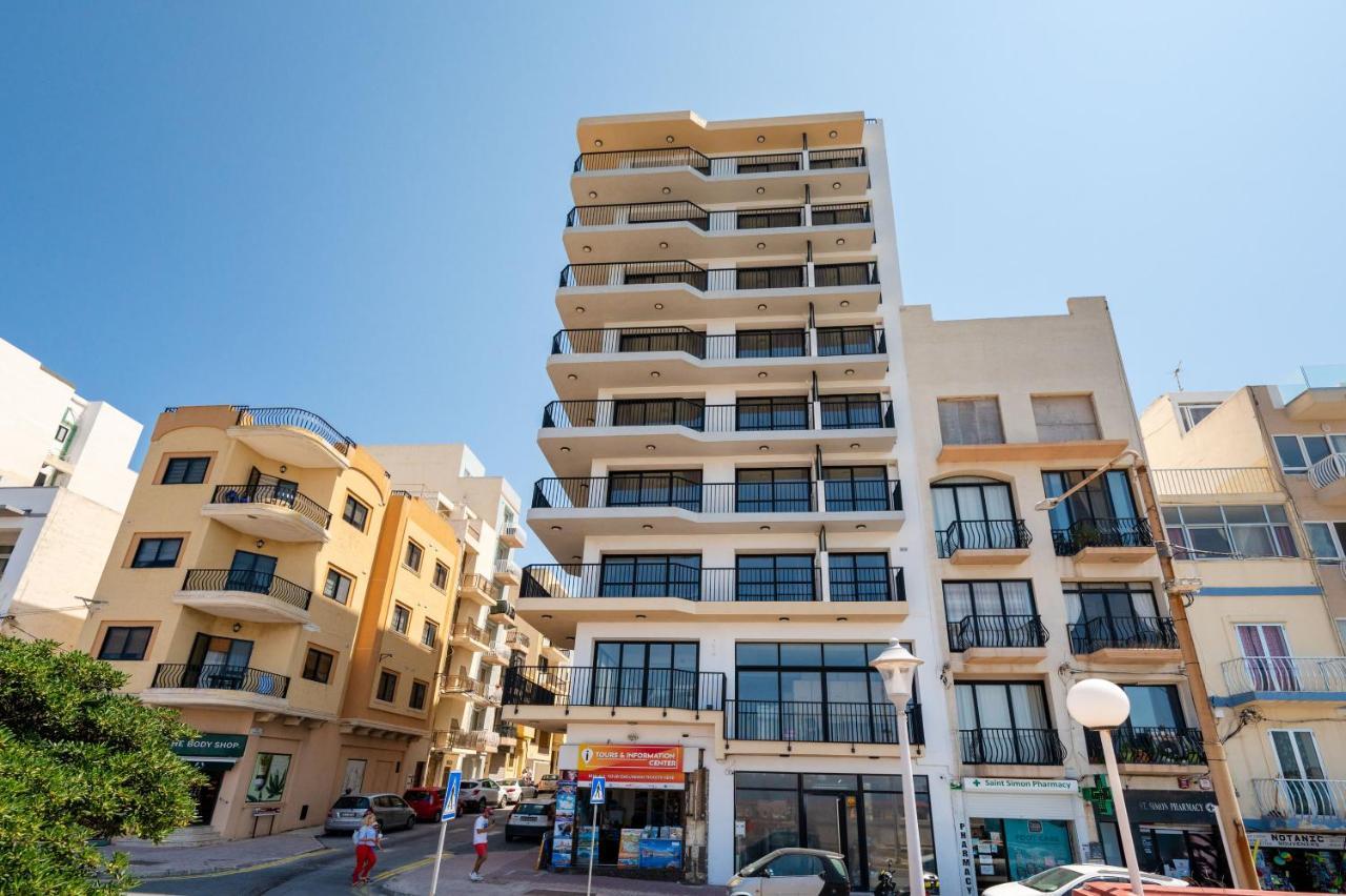 Islet Promenade Seafront Penthouse With Breathtaking Seaviews And Private Hot Tub On The Large Terrace By Getawaysmalta St. Paul's Bay